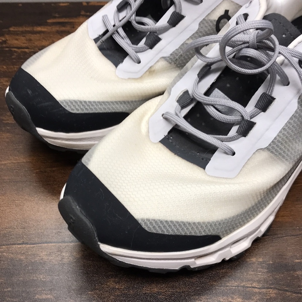 On Running Women's White and Gray Trail Running Shoes - Picture 7 of 11